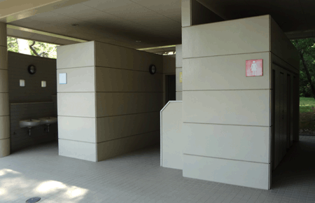 小戸公園トイレ